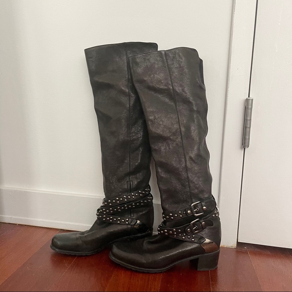 Stuart Weitzman Women’s Yeeha Boots